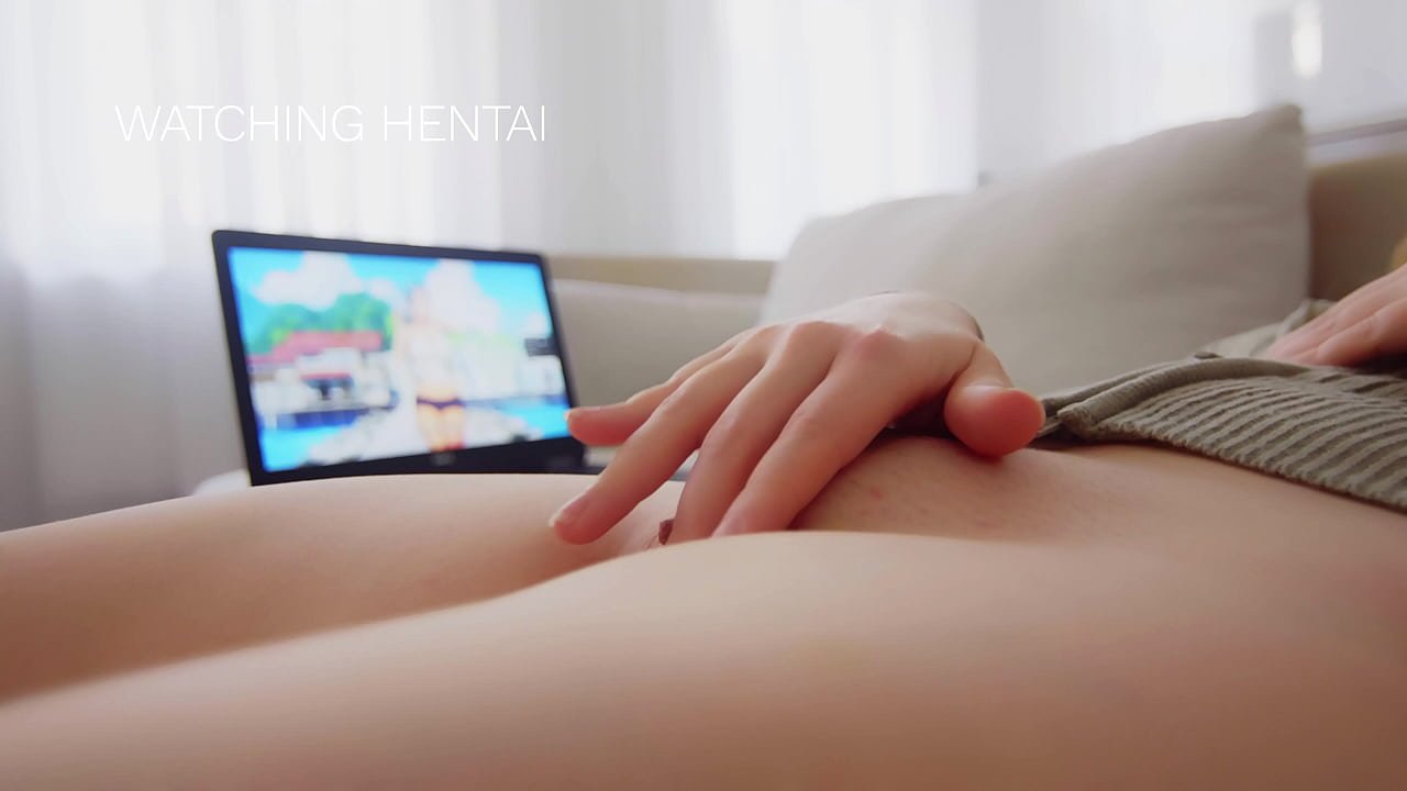 Cuming and SQUIRTING while watching HENTAI on my laptop – Closeup
