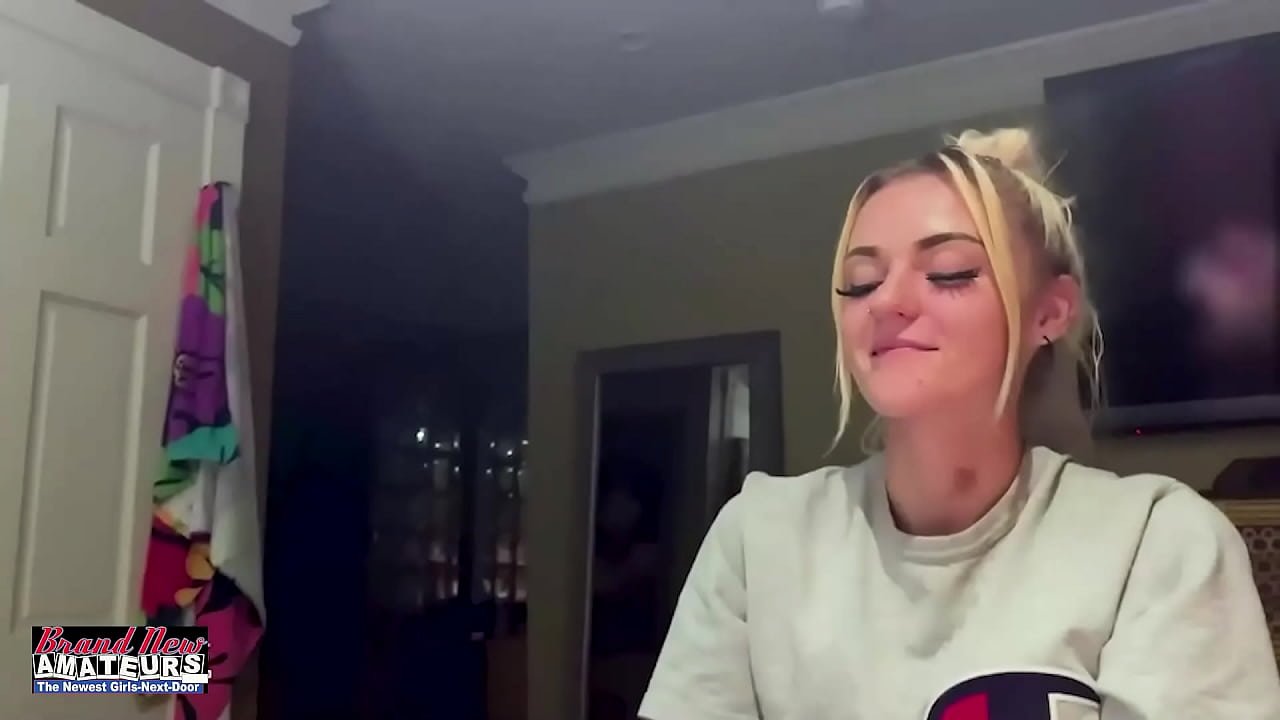 Blonde Sassy Rubs A Dick And Fingers Her Shaved Cunt In Casting!